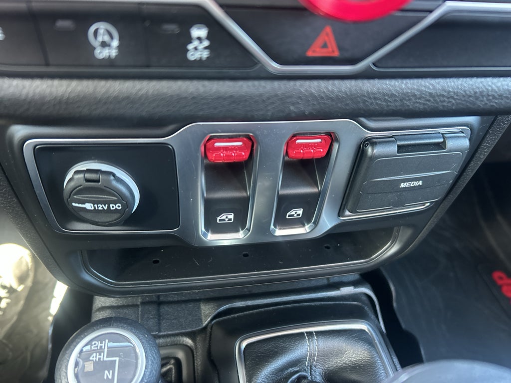 2025 Jeep Wrangler 2-Door Sport 4x4