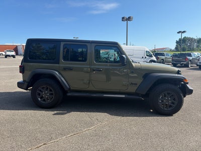 2025 Jeep Wrangler 4-Door Summit 4x4