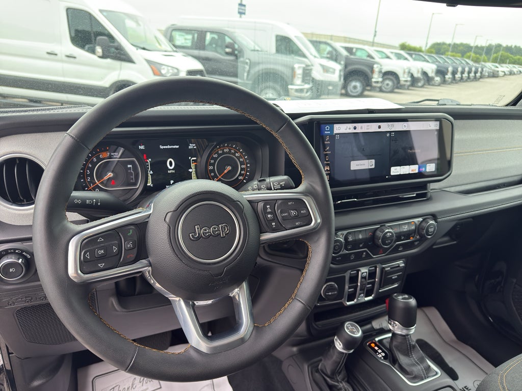 2025 Jeep Wrangler 4-Door Sahara 4x4