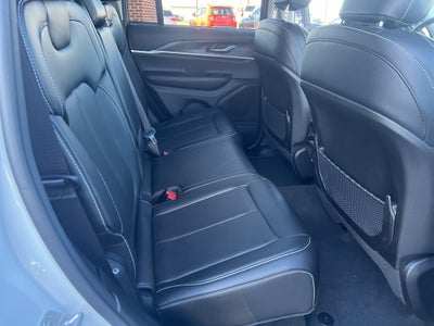 2023 Jeep Grand Cherokee Limited 4x2