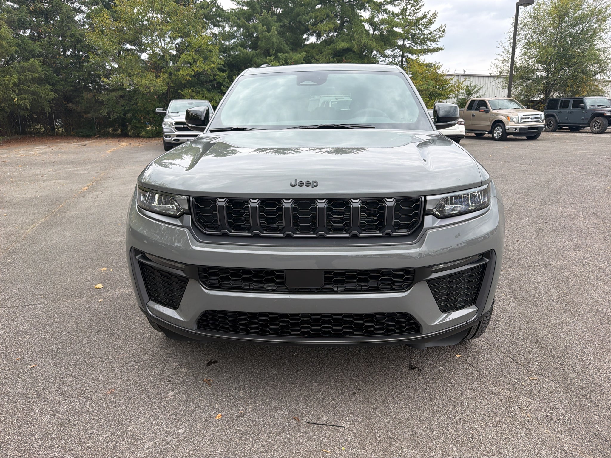 2027 Jeep Grand Cherokee GRAND CHEROKEE LIMITED 4X4