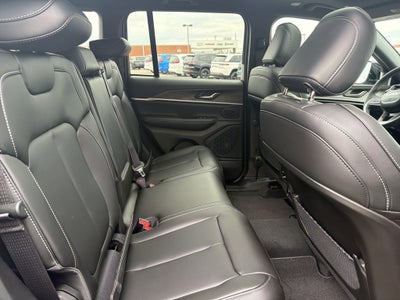 2027 Jeep Grand Cherokee GRAND CHEROKEE LIMITED 4X4