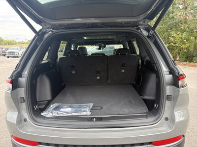 2027 Jeep Grand Cherokee GRAND CHEROKEE LIMITED 4X4