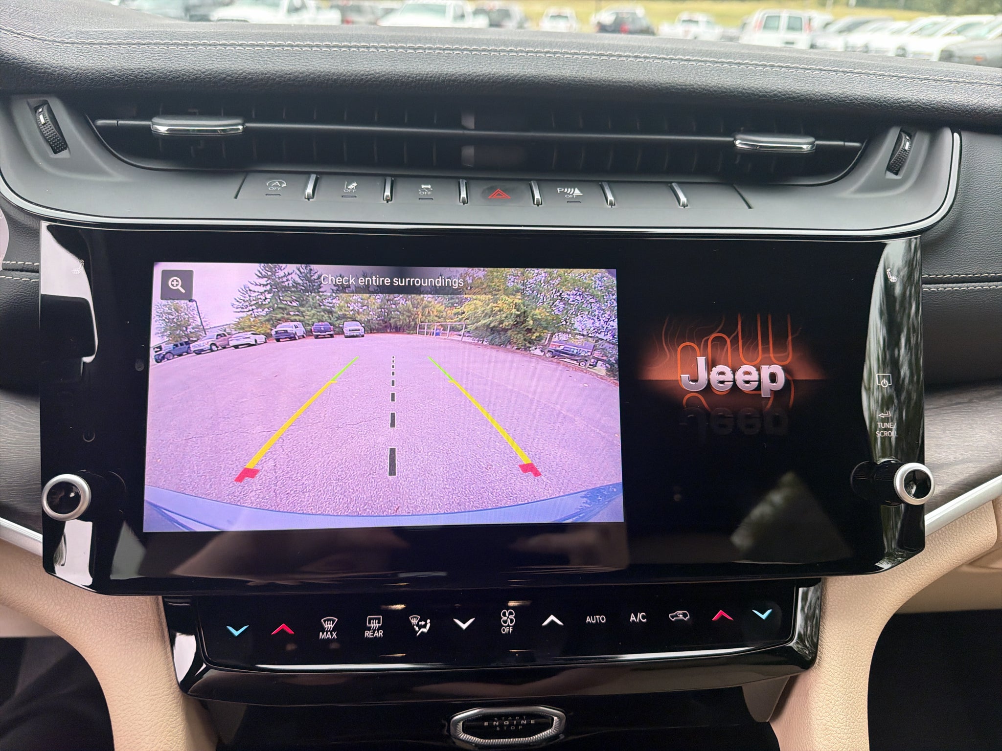 2027 Jeep Grand Cherokee GRAND CHEROKEE LIMITED 4X4