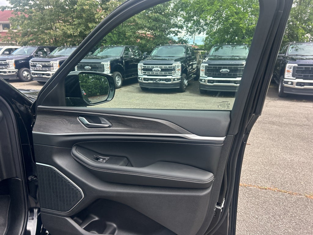 2026 Jeep Grand Cherokee GRAND CHEROKEE LIMITED RESERVE 4X4