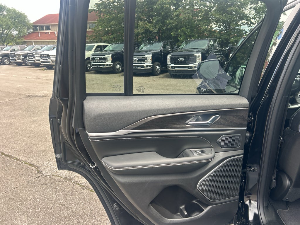 2026 Jeep Grand Cherokee GRAND CHEROKEE LIMITED RESERVE 4X4
