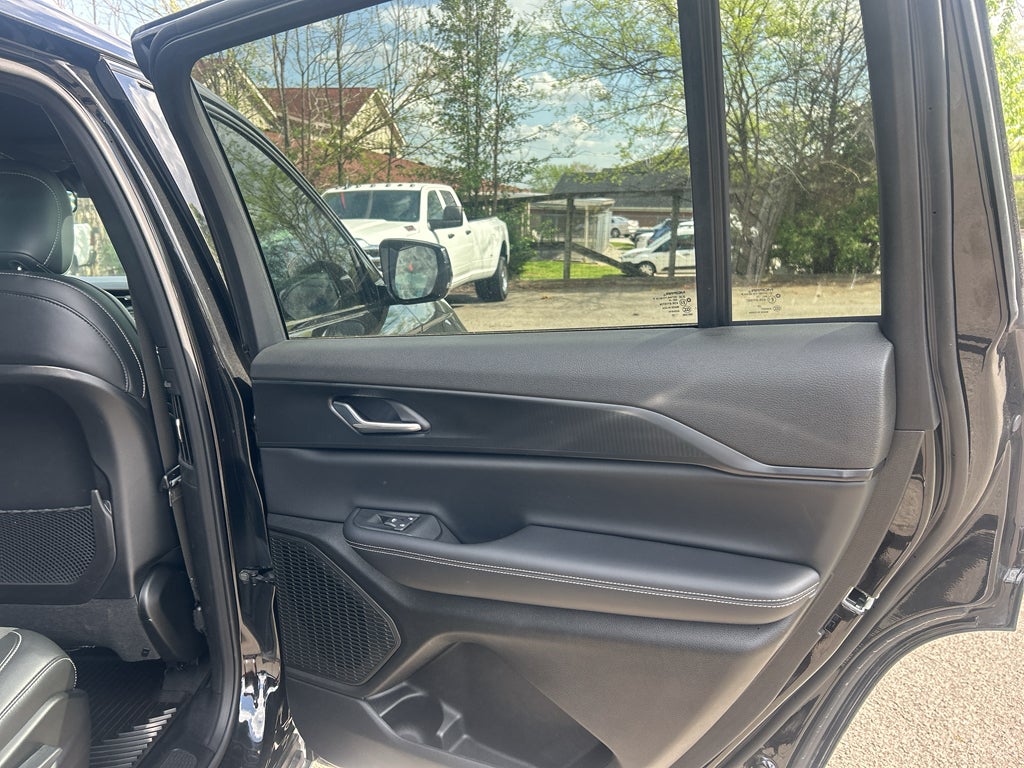 2025 Jeep Grand Cherokee L Altitude 4x4