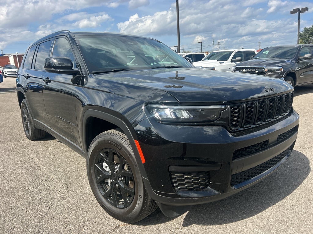 2025 Jeep Grand Cherokee L Altitude 4x4