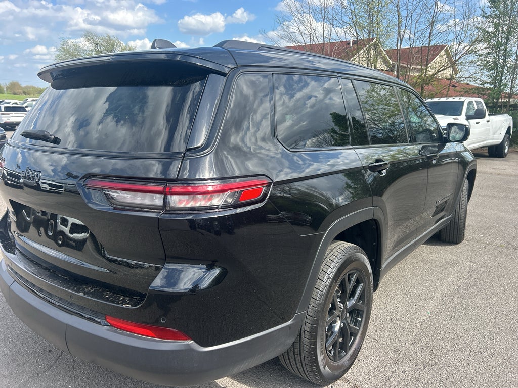 2025 Jeep Grand Cherokee L Altitude 4x4