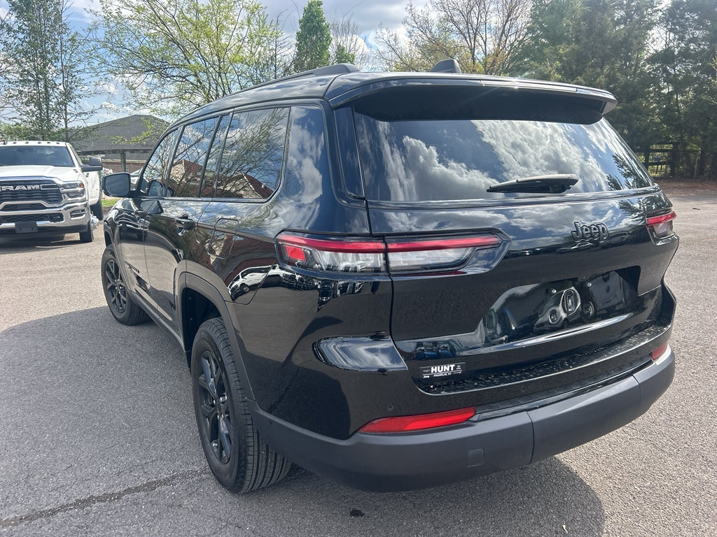 2025 Jeep Grand Cherokee L Altitude 4x4