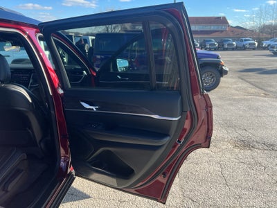 2025 Jeep Grand Cherokee GRAND CHEROKEE L LIMITED 4X4