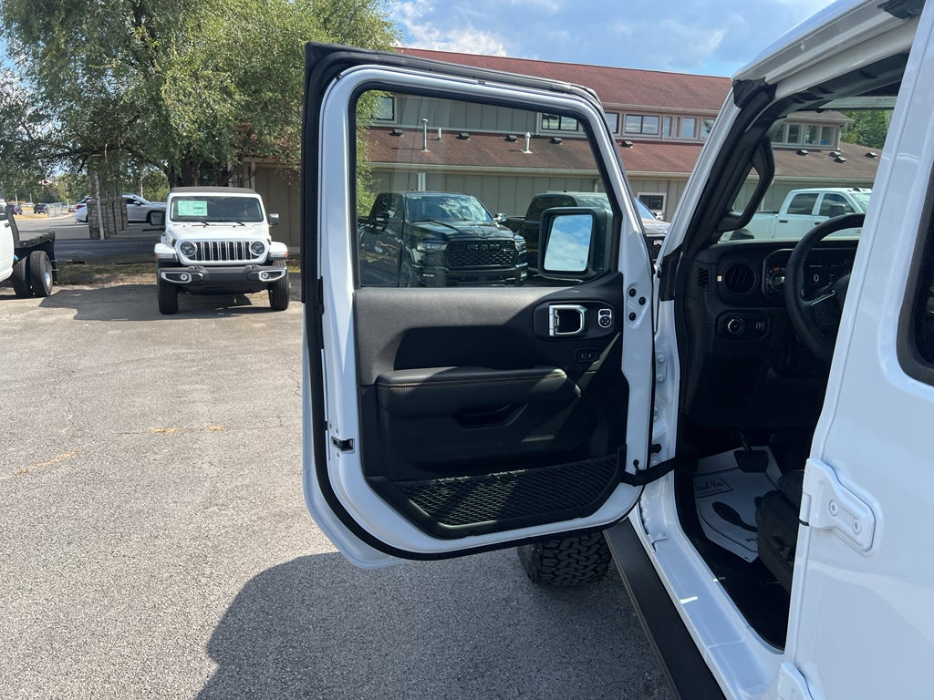 2025 Jeep Wrangler WRANGLER 4-DOOR RUBICON 392