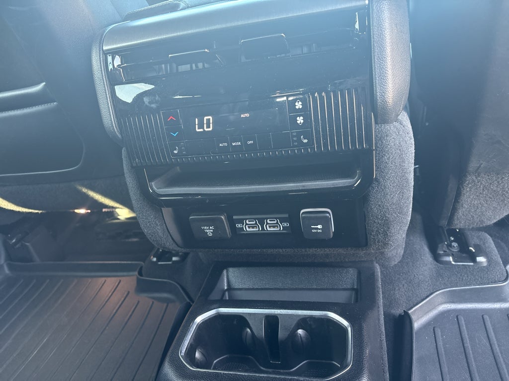 2024 Jeep Wagoneer L Series II Carbide 4x4