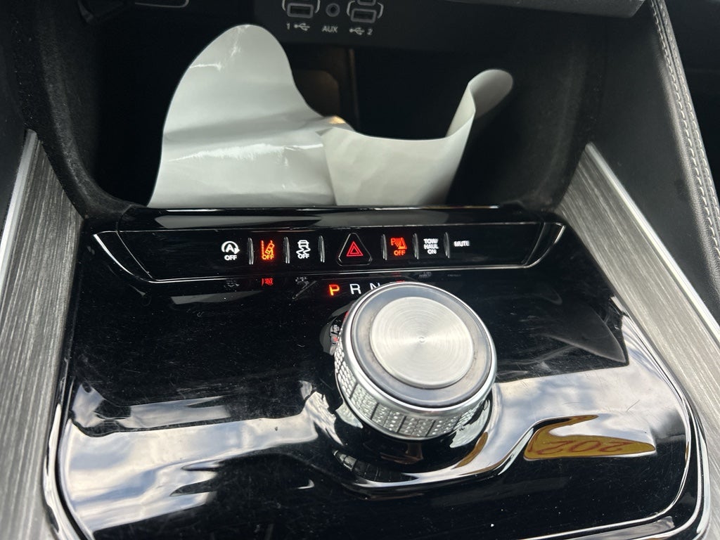 2024 Jeep Wagoneer Series II 4x2