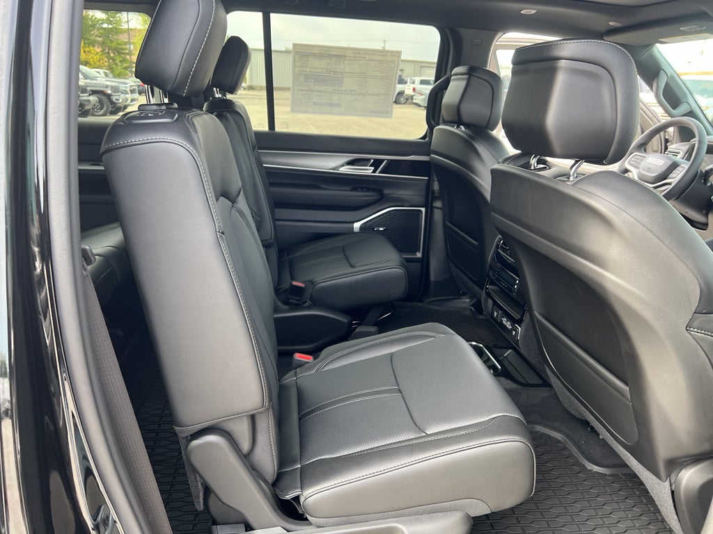 2025 Jeep Wagoneer WAGONEER OVERLAND 4X4