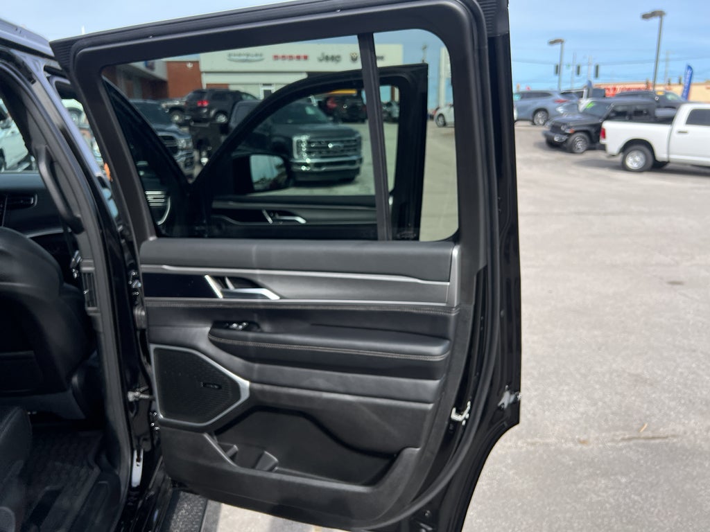 2025 Jeep Wagoneer WAGONEER OVERLAND 4X4