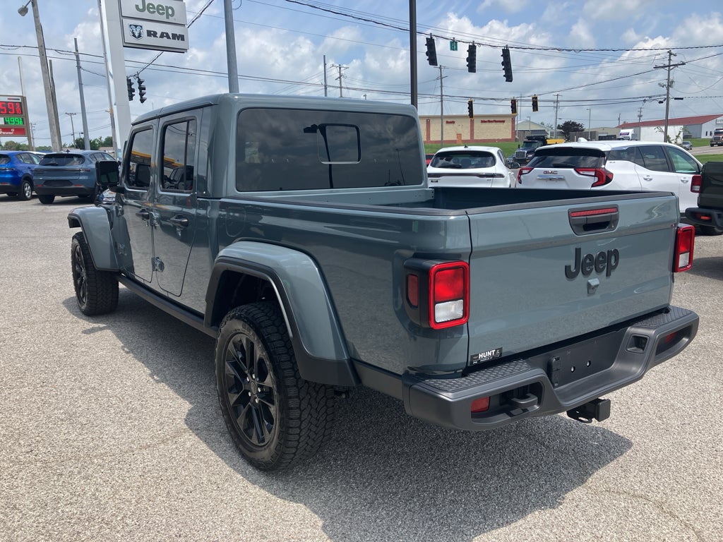 2025 Jeep Gladiator Nighthawk
