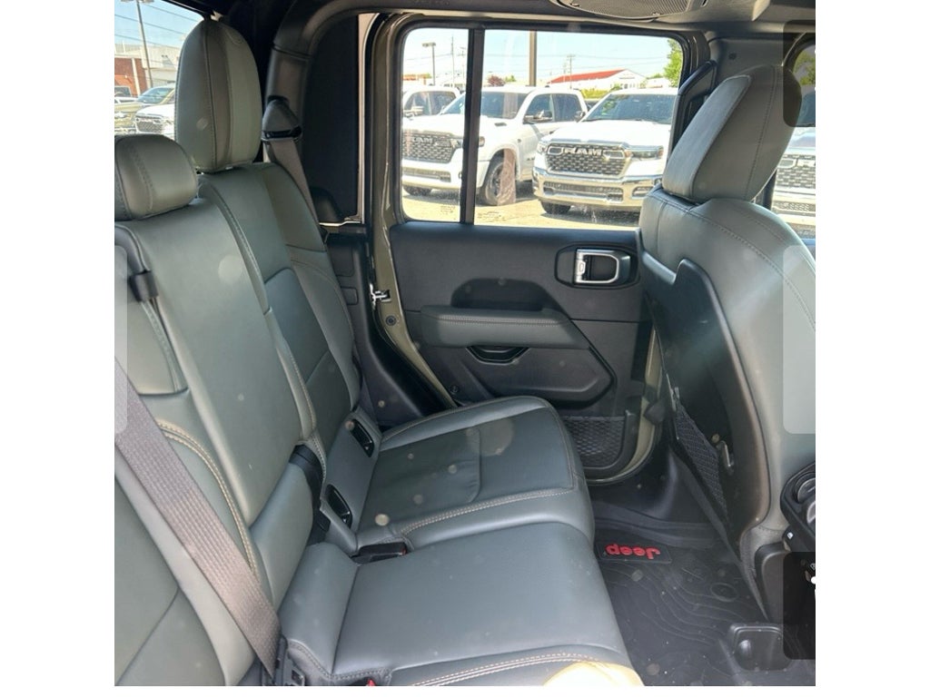 2025 Jeep Gladiator Mojave X