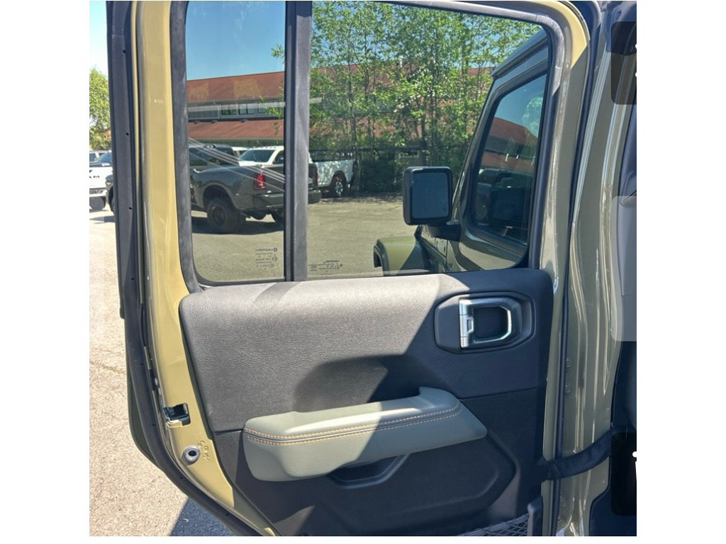 2025 Jeep Gladiator Mojave X