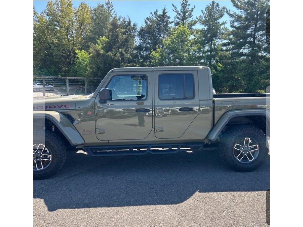 2025 Jeep Gladiator Mojave X