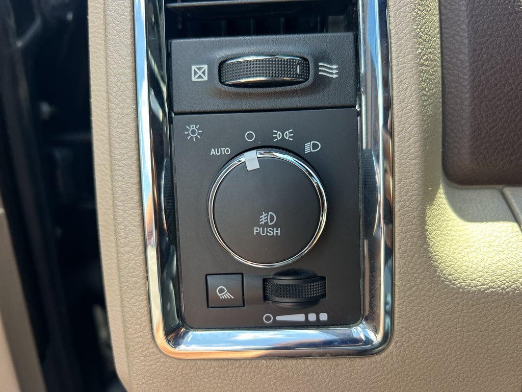 2018 RAM 1500 Longhorn Crew Cab 4x4 5'7' Box
