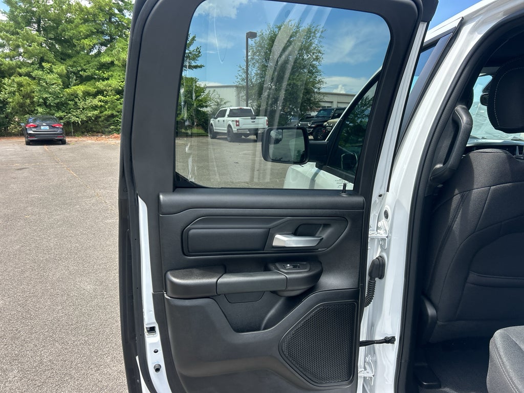 2025 RAM 1500 HFE Quad Cab 4x2 6'4' Box