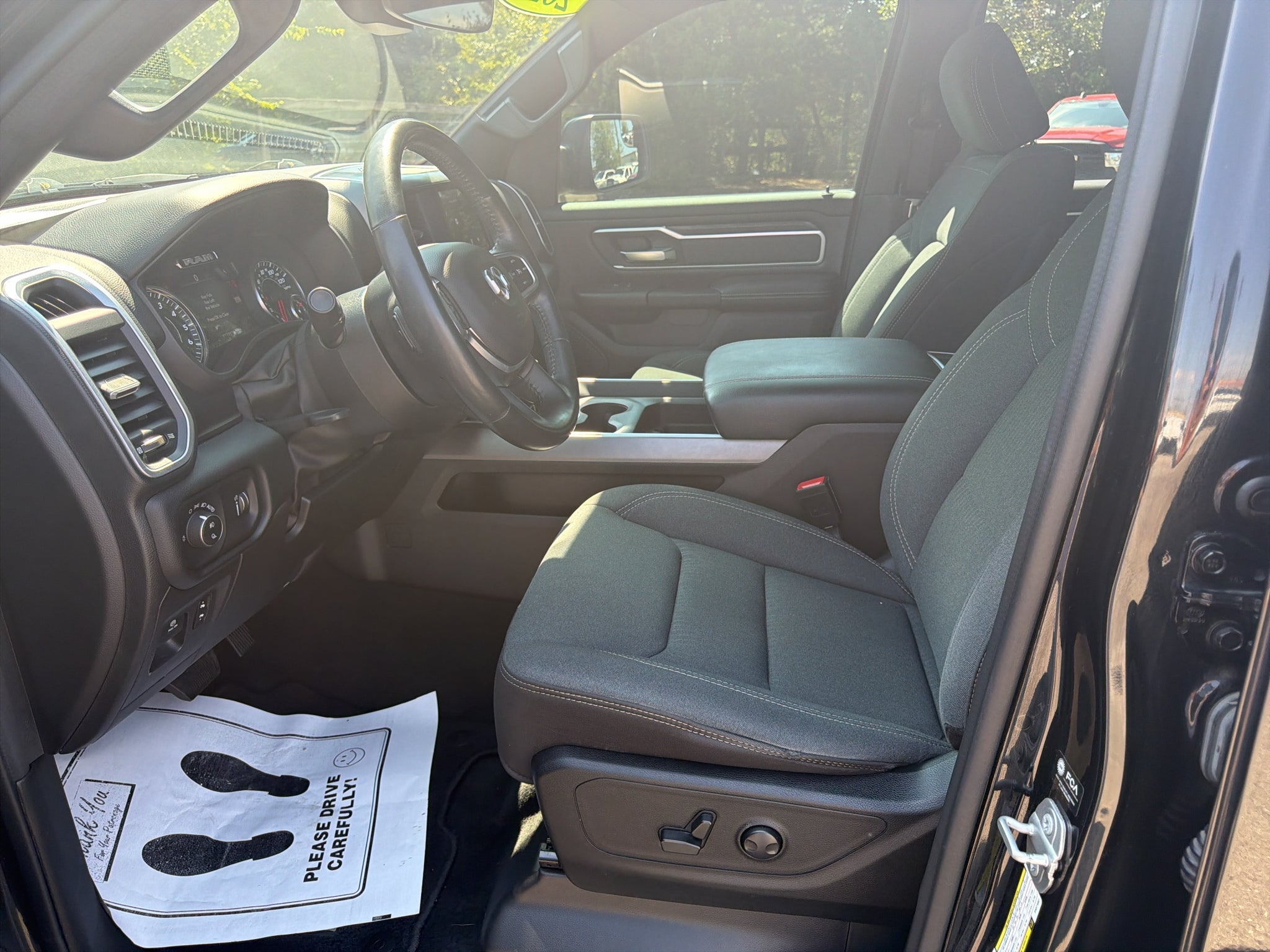 2022 RAM 1500 Big Horn Crew Cab 4x2 5'7' Box