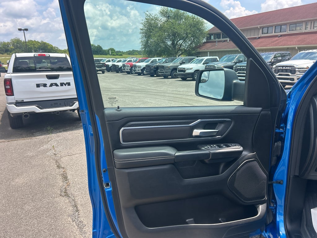 2025 RAM 1500 Big Horn Crew Cab 4x4 6'4' Box