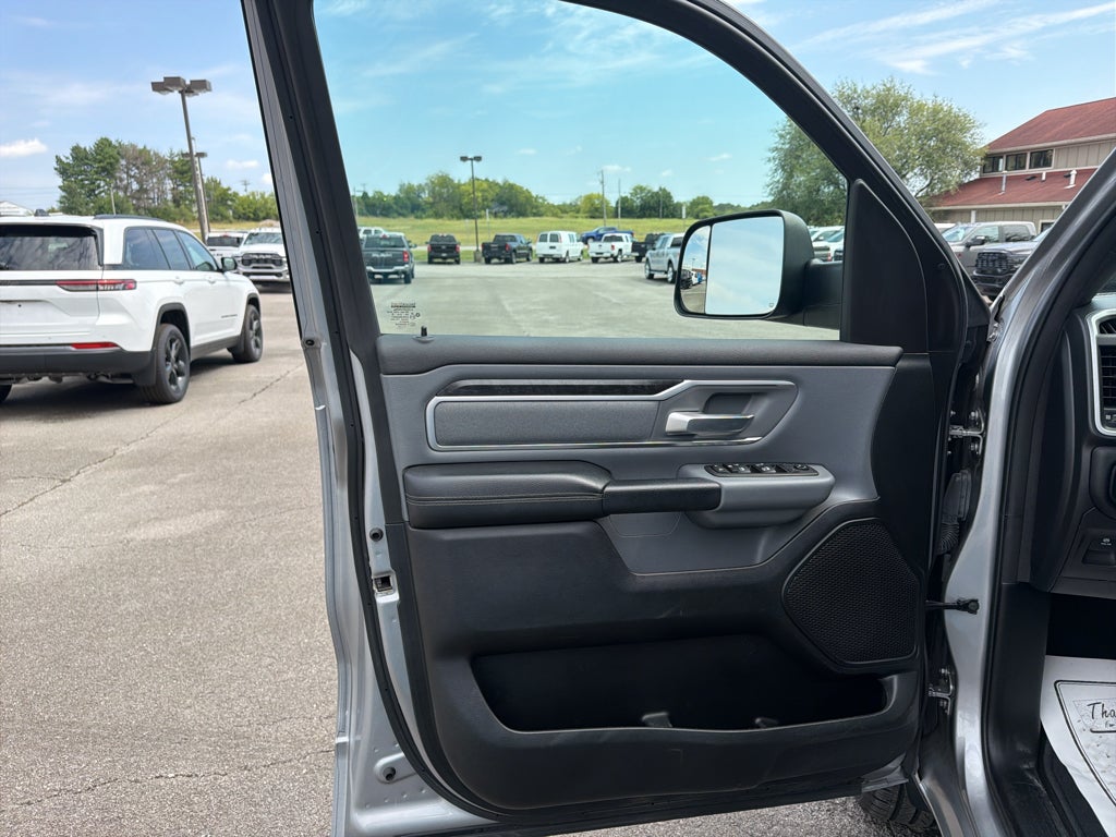 2021 RAM 1500 Big Horn Quad Cab 4x4 6'4' Box
