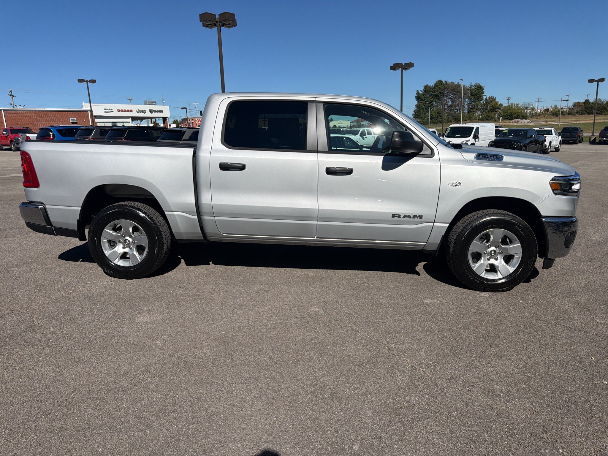 2027 RAM Ram 1500 RAM 1500 BIG HORN CREW CAB 4X4 5'7' BOX