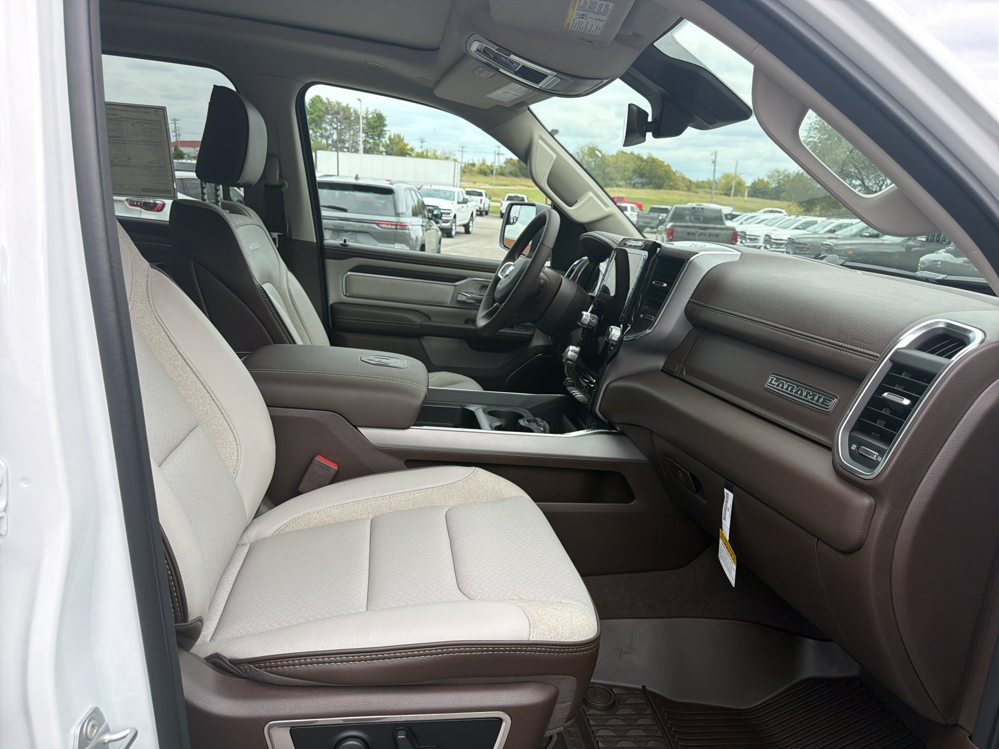 2027 RAM Ram 1500 RAM 1500 LARAMIE CREW CAB 4X4 5'7' BOX