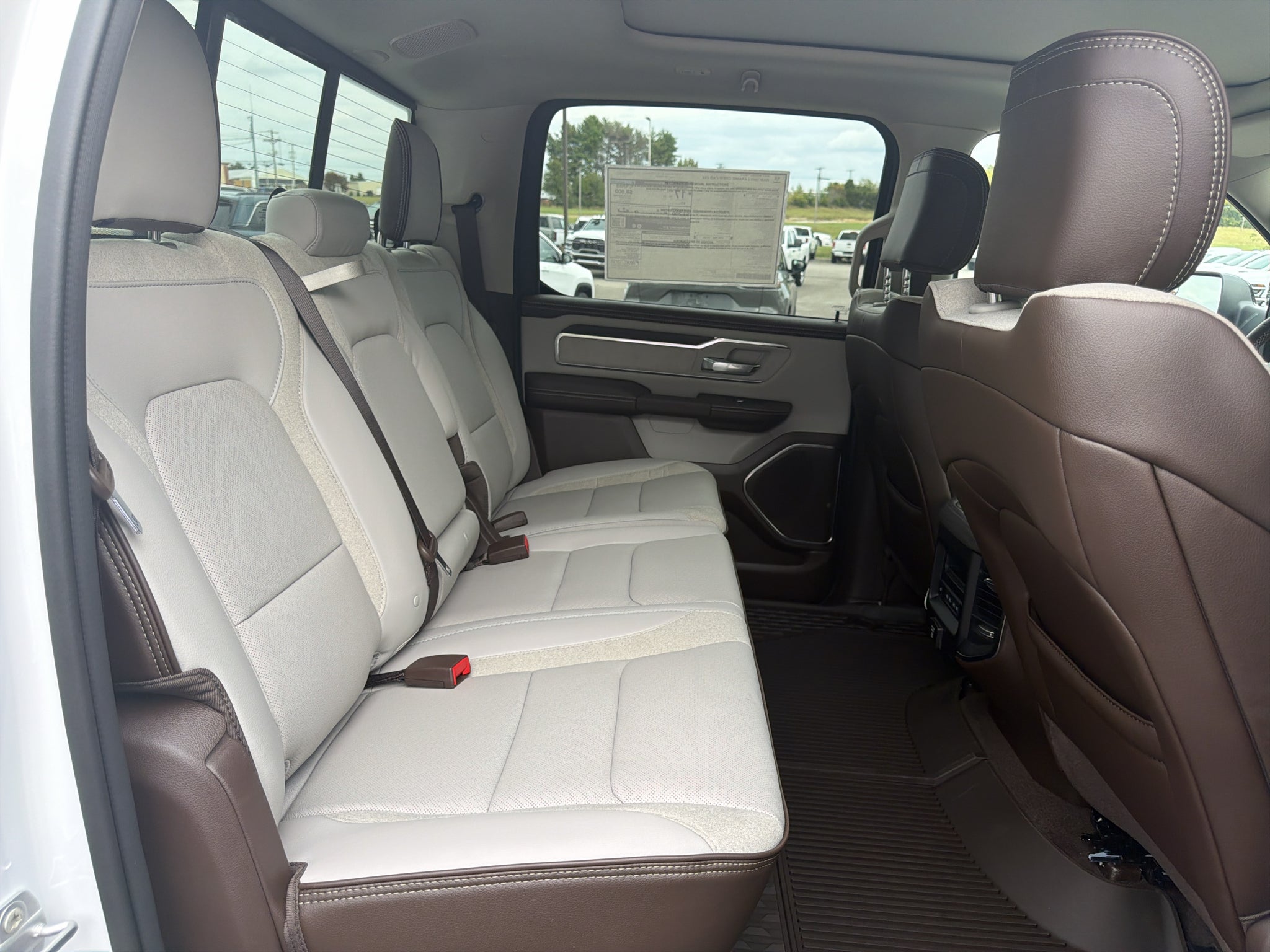 2027 RAM Ram 1500 RAM 1500 LARAMIE CREW CAB 4X4 5'7' BOX