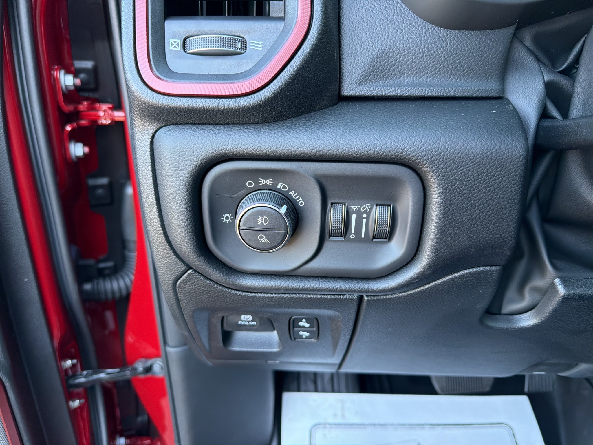 2027 RAM Ram 1500 RAM 1500 REBEL CREW CAB 4X4 5'7' BOX