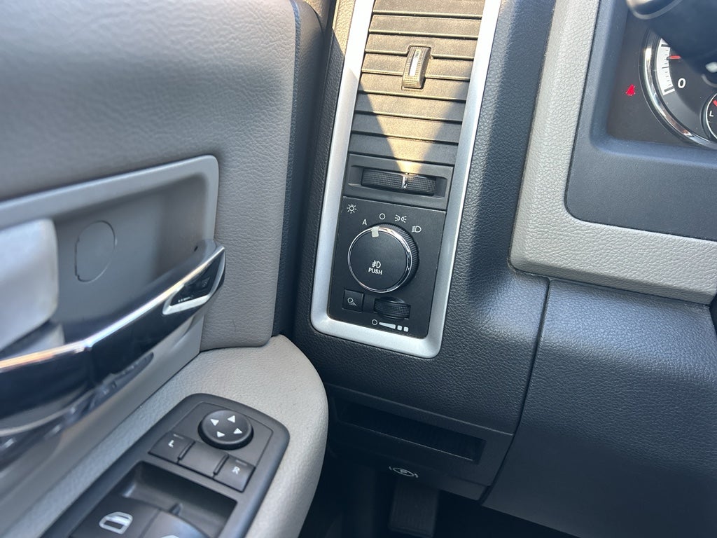 2010 Dodge Ram 1500 SLT/Sport/TRX