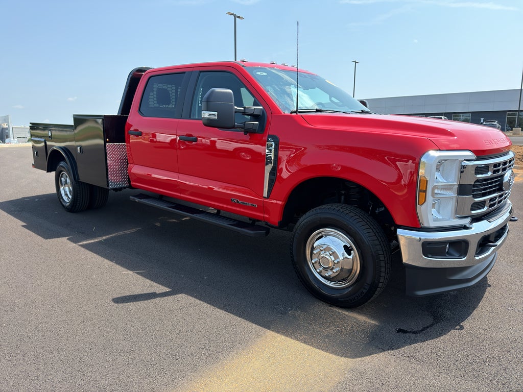 2026 Ford F-350 Chassis XL