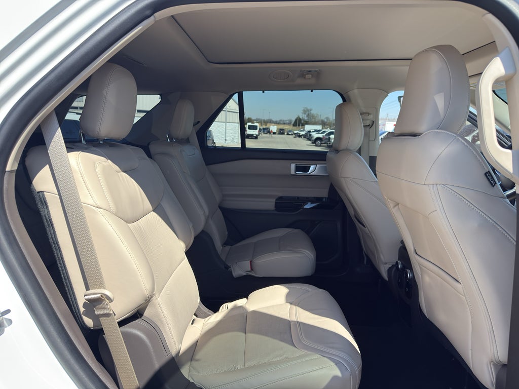 2021 Ford Explorer Platinum