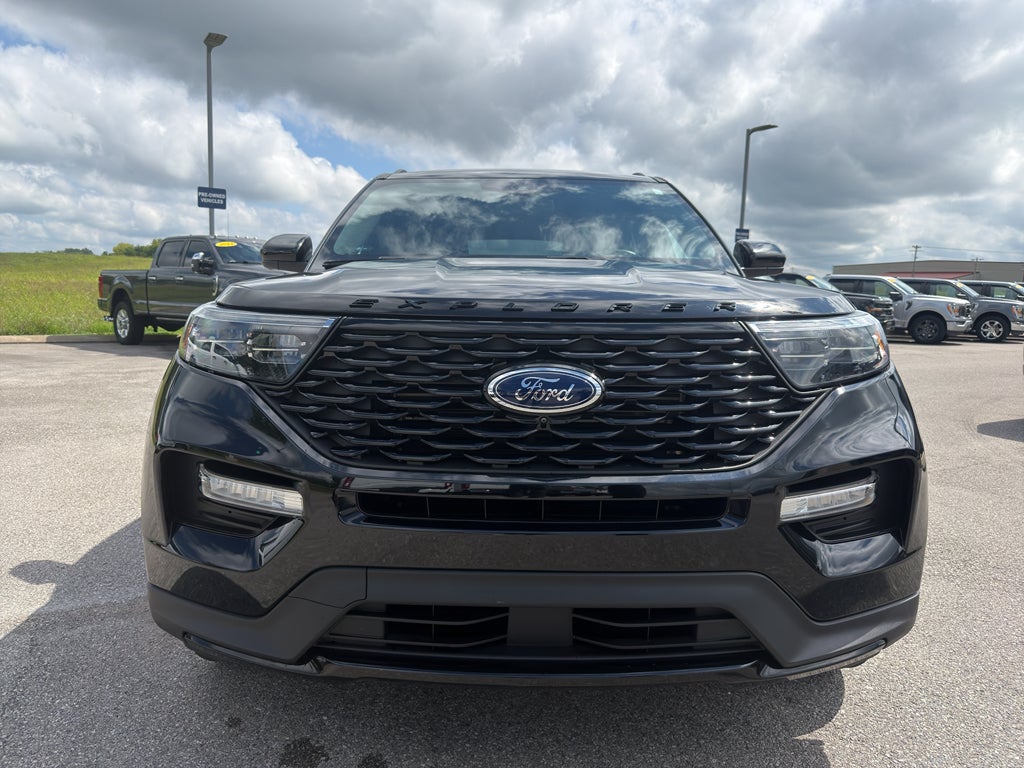2022 Ford Explorer ST-Line