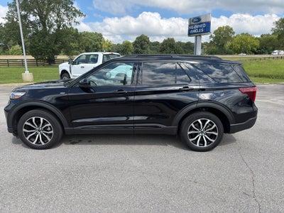 2022 Ford Explorer ST-Line