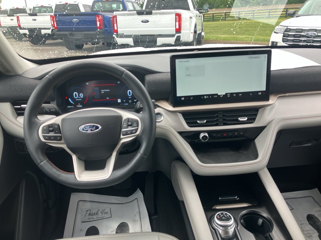 2025 Ford Explorer Active