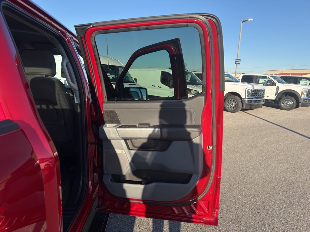 2024 Ford F-150 Lightning Flash