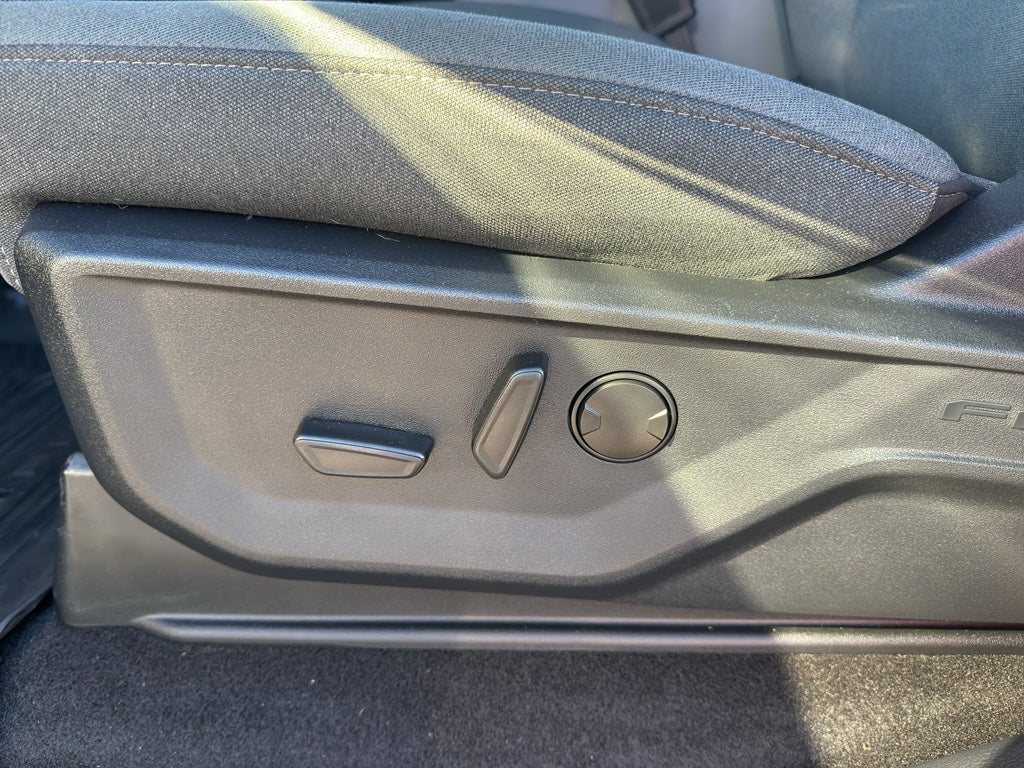 2024 Ford F-150 Lightning Flash