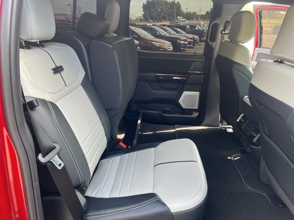 2025 Ford F-150 Lightning Platinum