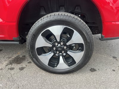 2025 Ford F-150 Lightning Platinum