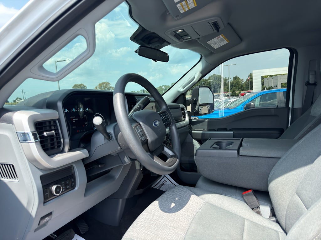 2025 Ford F-350 XLT