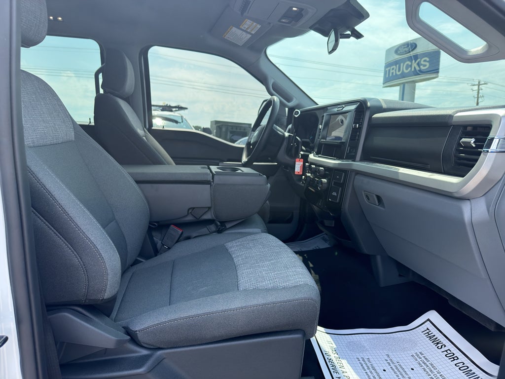 2025 Ford F-350 XLT