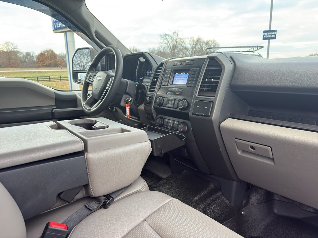 2022 Ford Super Duty F-450 DRW XL