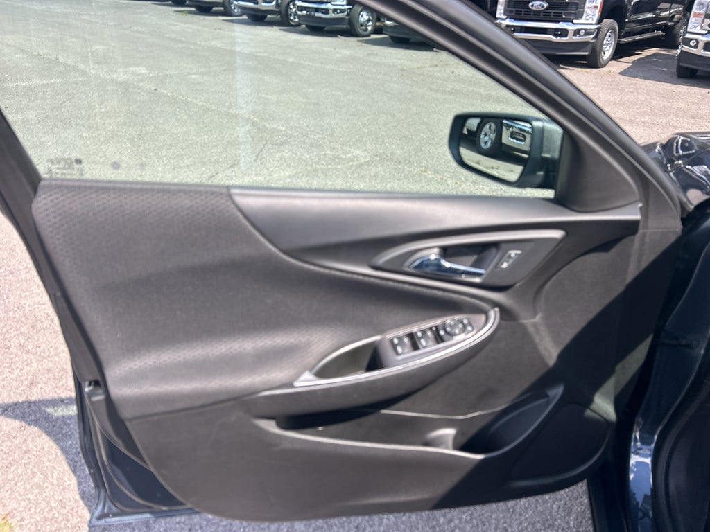 2020 Chevrolet Malibu FWD LS