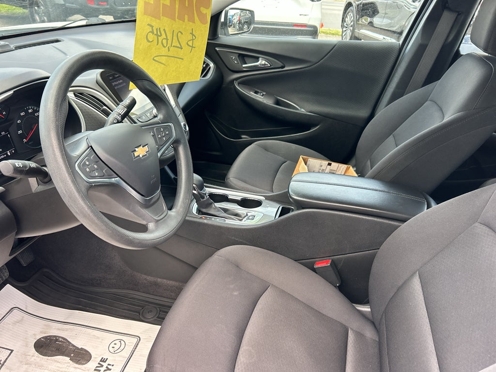 2022 Chevrolet Malibu FWD LT