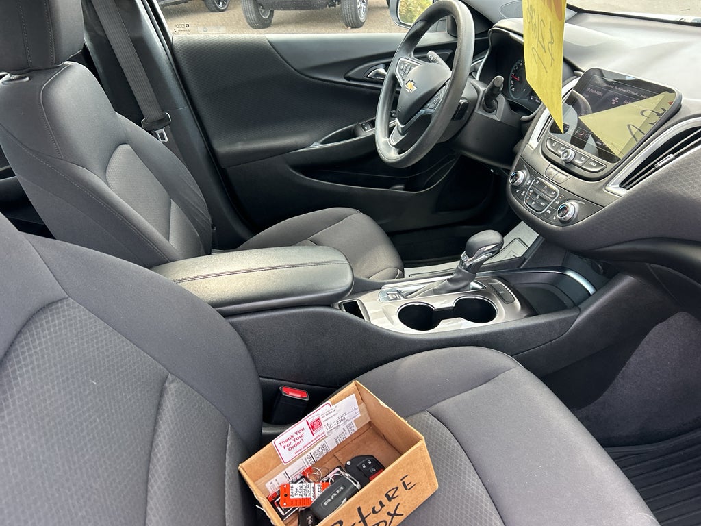 2022 Chevrolet Malibu FWD LT