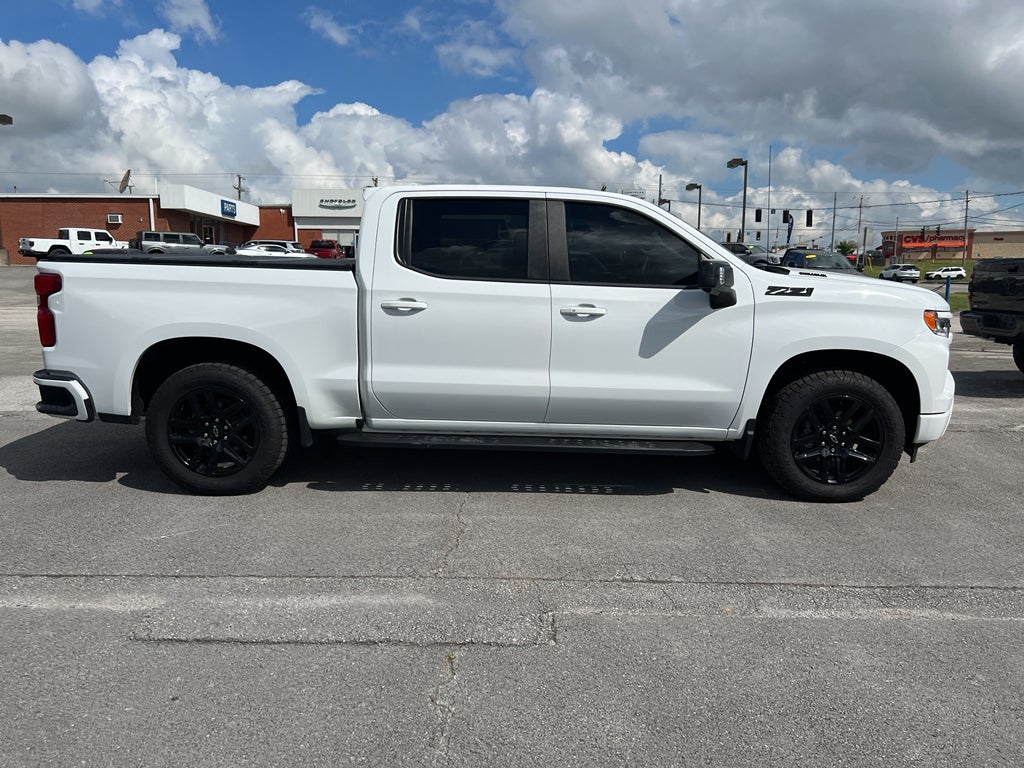 2023 Chevrolet Silverado 1500 4WD Crew Cab Short Bed RST